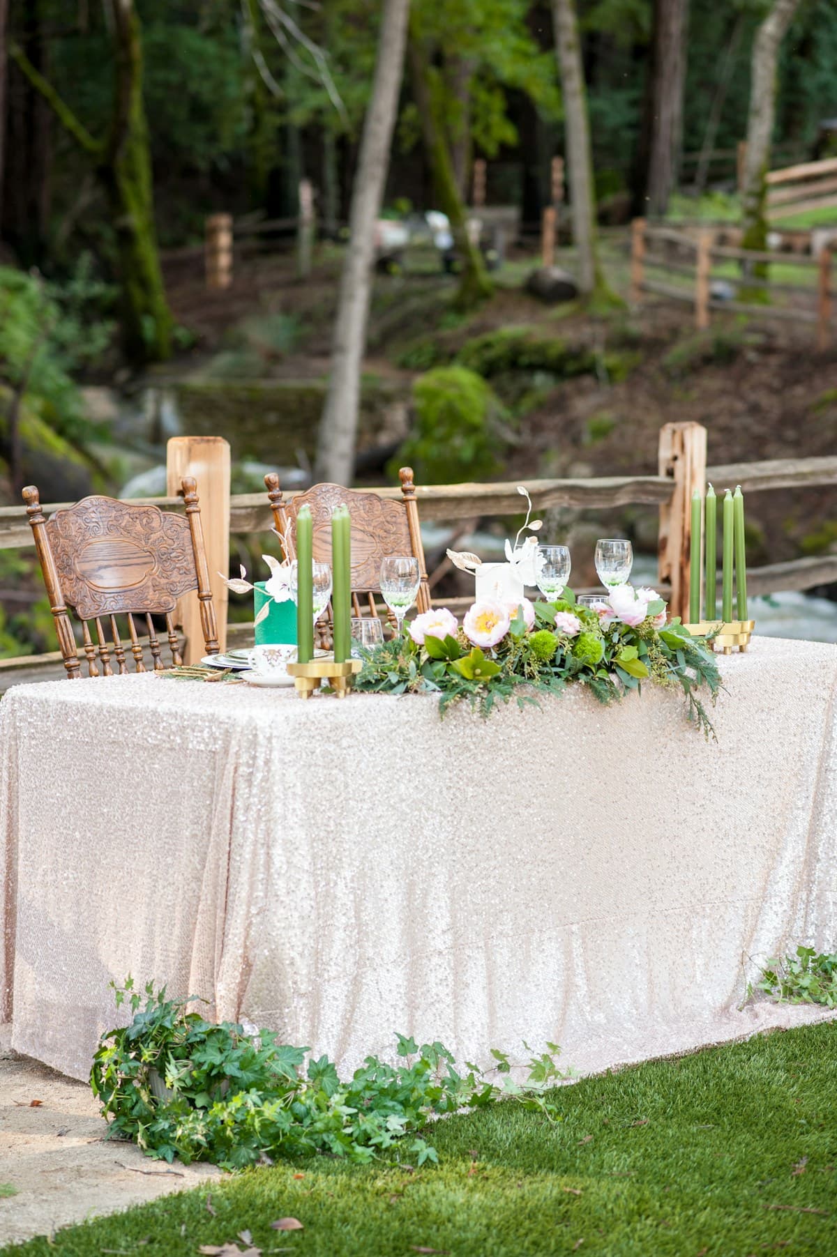 Sweetheart table detail